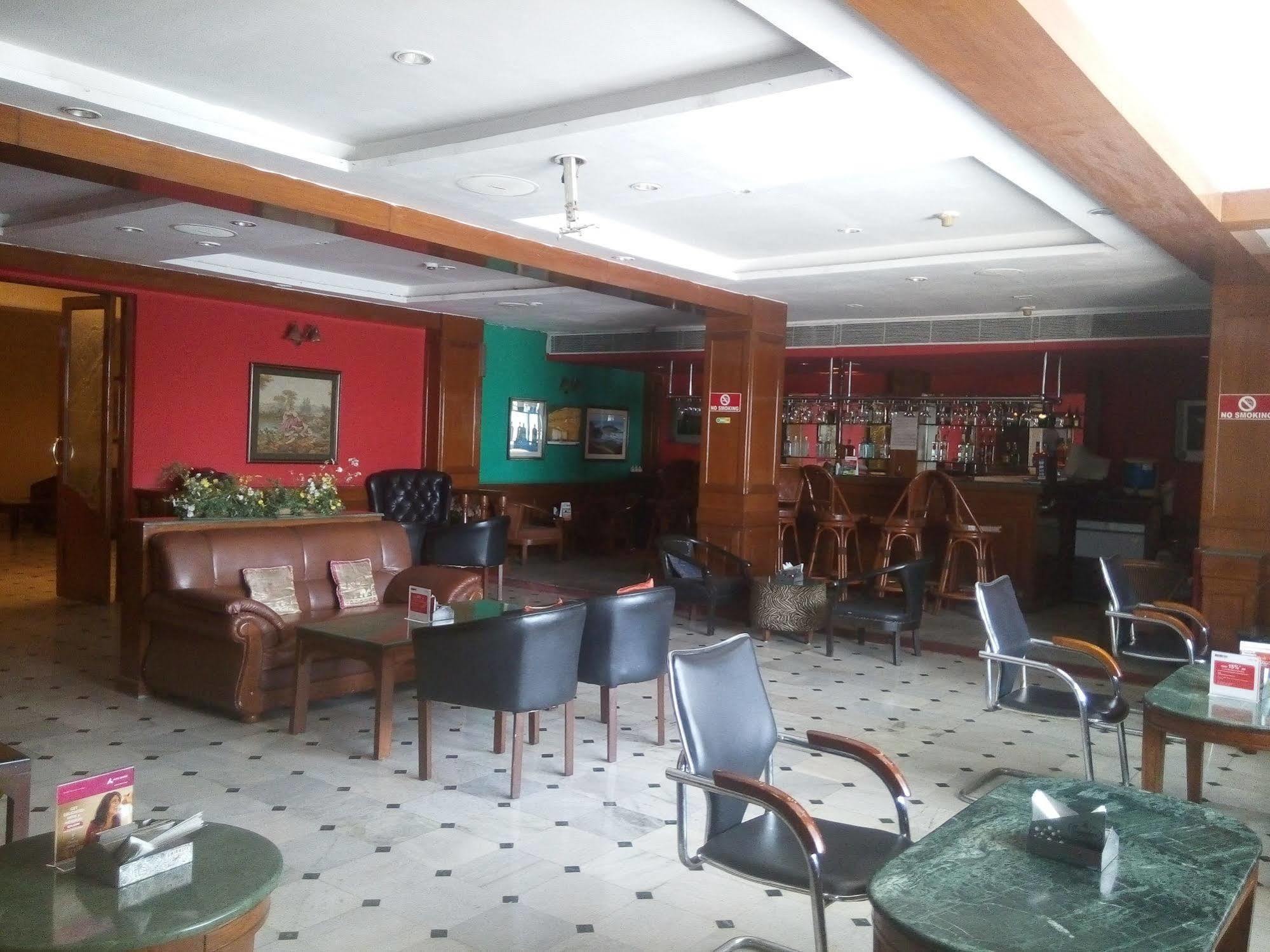 Hotel Chaupal By Casa Bella Gurgáon Kültér fotó